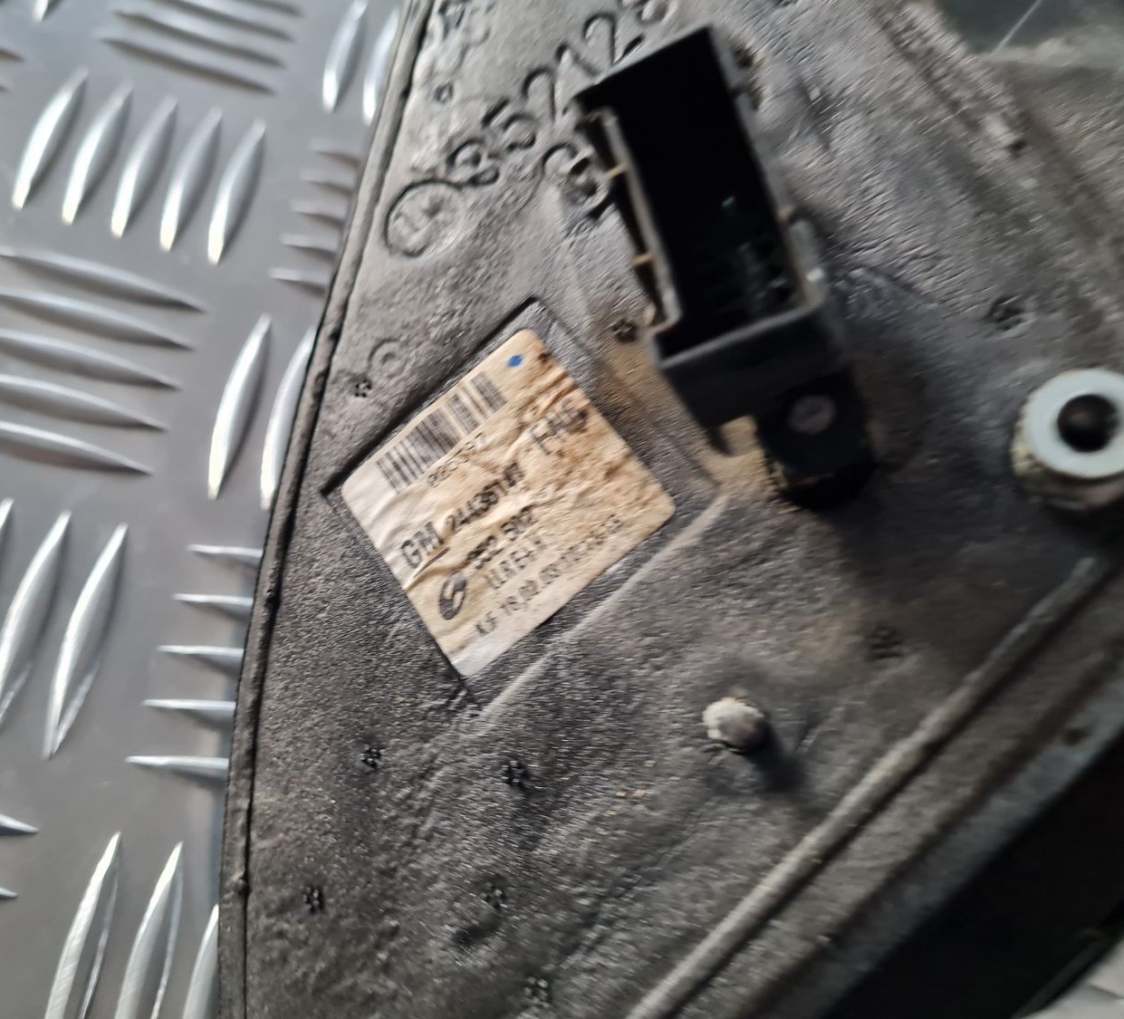 Ārējais spogulis, pa labi priekš OPEL VECTRA C 2002 4 Ārējais spogulis, pa labi priekš OPEL VECTRA C 2002