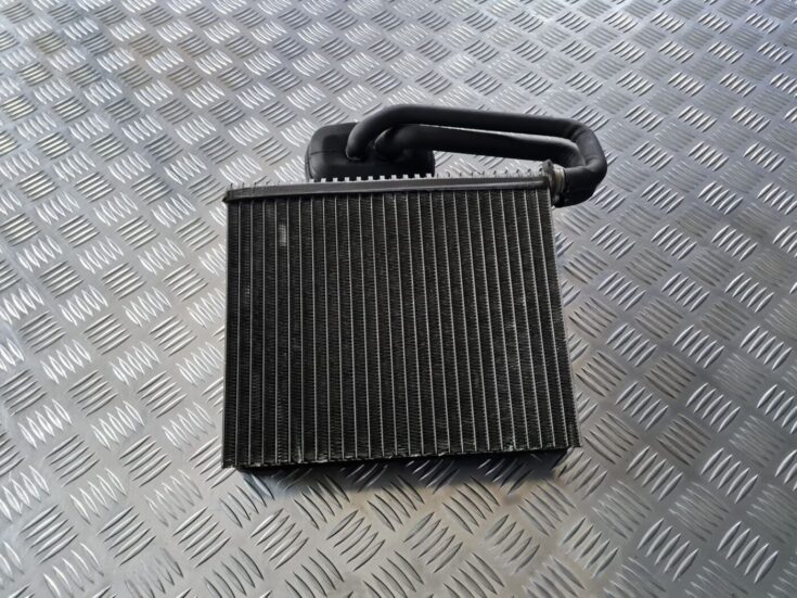 Gaisa kondicionēšanas radiators salonā priekš OPEL VECTRA C 2002