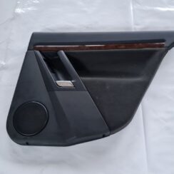 Aizmugurējo labo durvju apdare priekš OPEL VECTRA C 2002