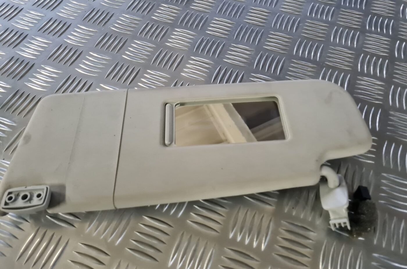 Saules aizsargs priekš VW GOLF IV 1999 2 Saules aizsargs priekš VW GOLF IV 1999