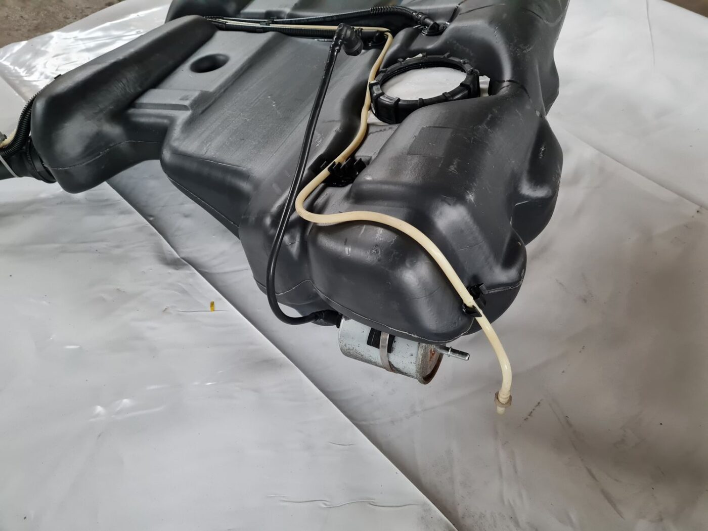 Degvielas tvertne priekš VW GOLF IV 1999 3 Degvielas tvertne priekš VW GOLF IV 1999