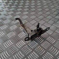 Pārsega atveršanas rokturis priekš RENAULT LAGUNA 2008