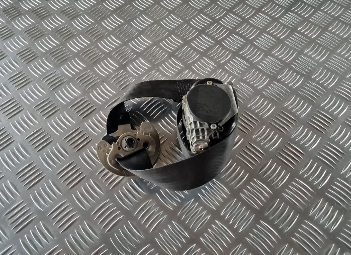 Priekšējā labā drošības josta priekš RENAULT LAGUNA 2008 1 Priekšējā labā drošības josta priekš RENAULT LAGUNA 2008