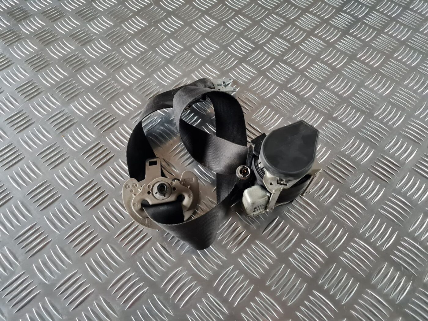 Priekšējā labā drošības josta priekš RENAULT LAGUNA 2008 3 Priekšējā labā drošības josta priekš RENAULT LAGUNA 2008