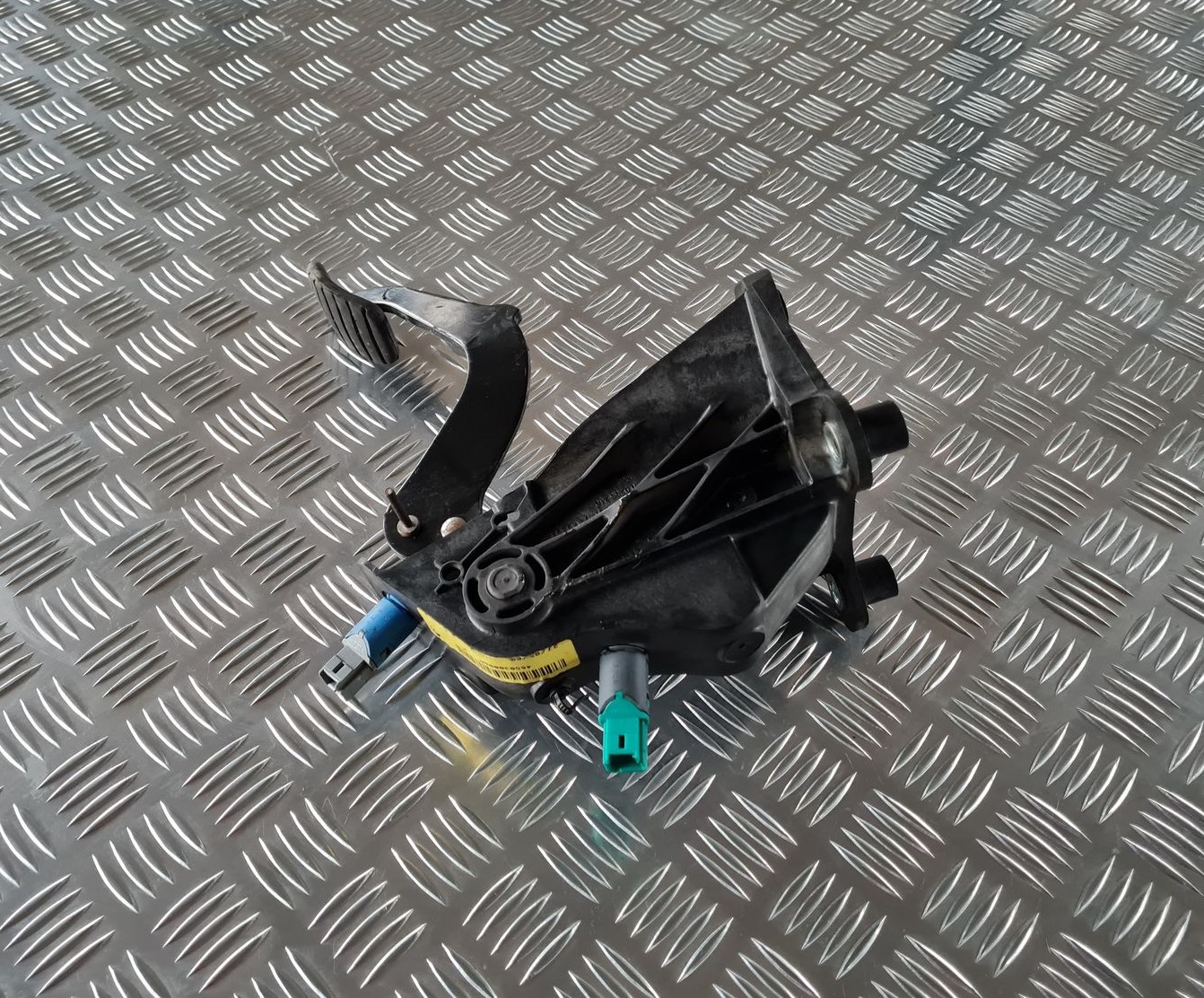 Sajūga pedālis priekš RENAULT LAGUNA 2008 3 Sajūga pedālis priekš RENAULT LAGUNA 2008