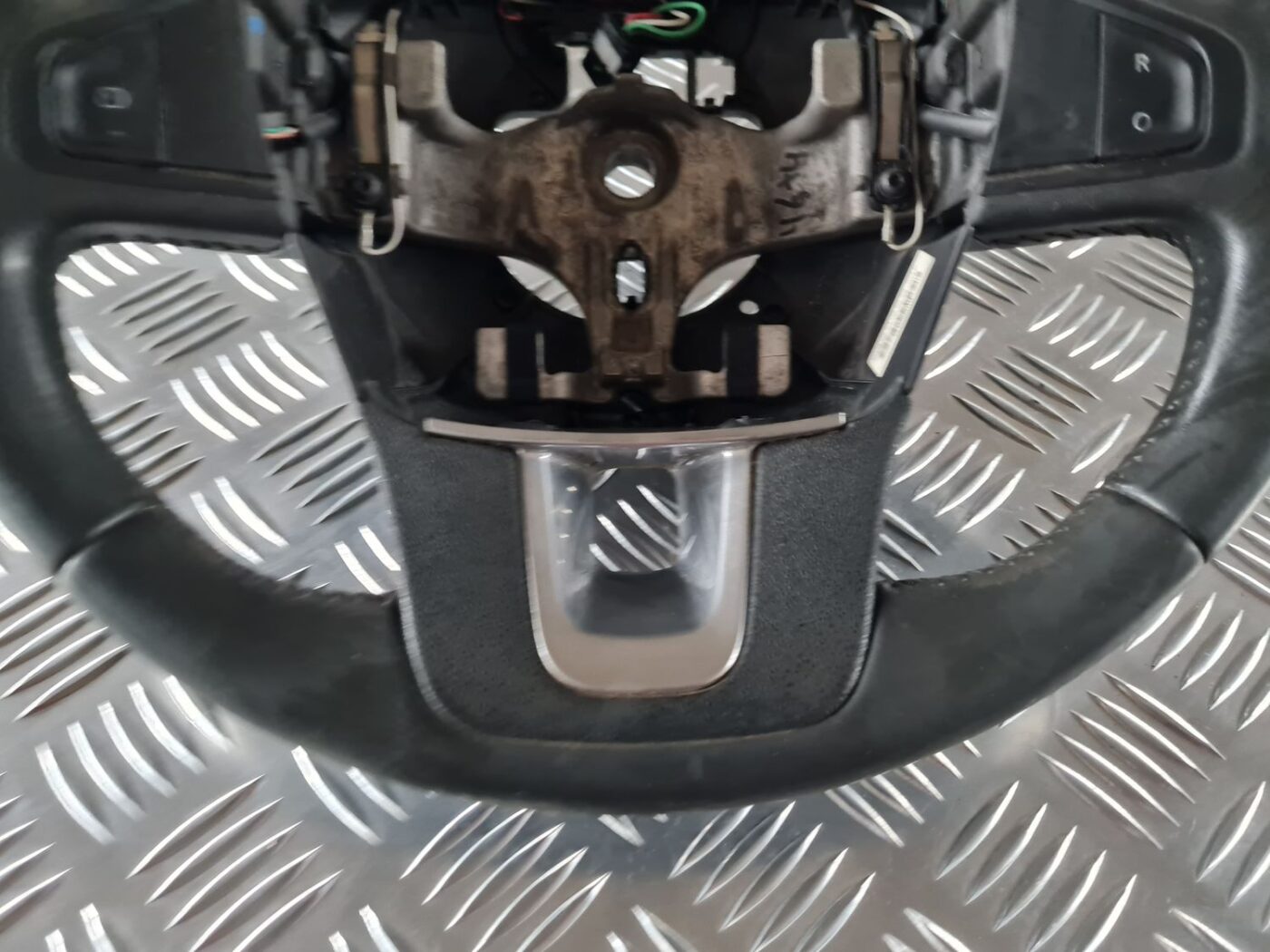 Stūre priekš RENAULT LAGUNA 2008 5 Stūre priekš RENAULT LAGUNA 2008