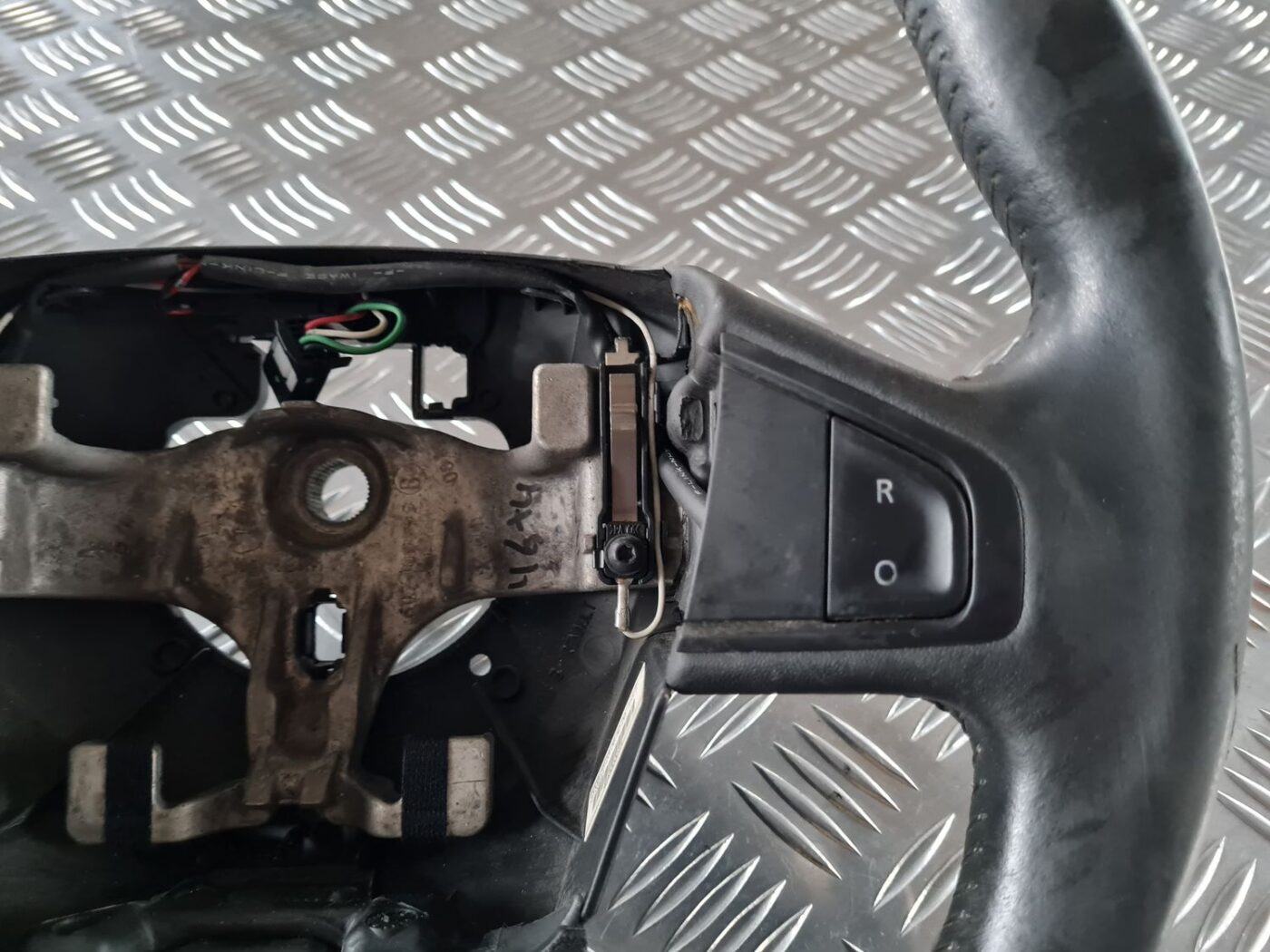 Stūre priekš RENAULT LAGUNA 2008 4 Stūre priekš RENAULT LAGUNA 2008