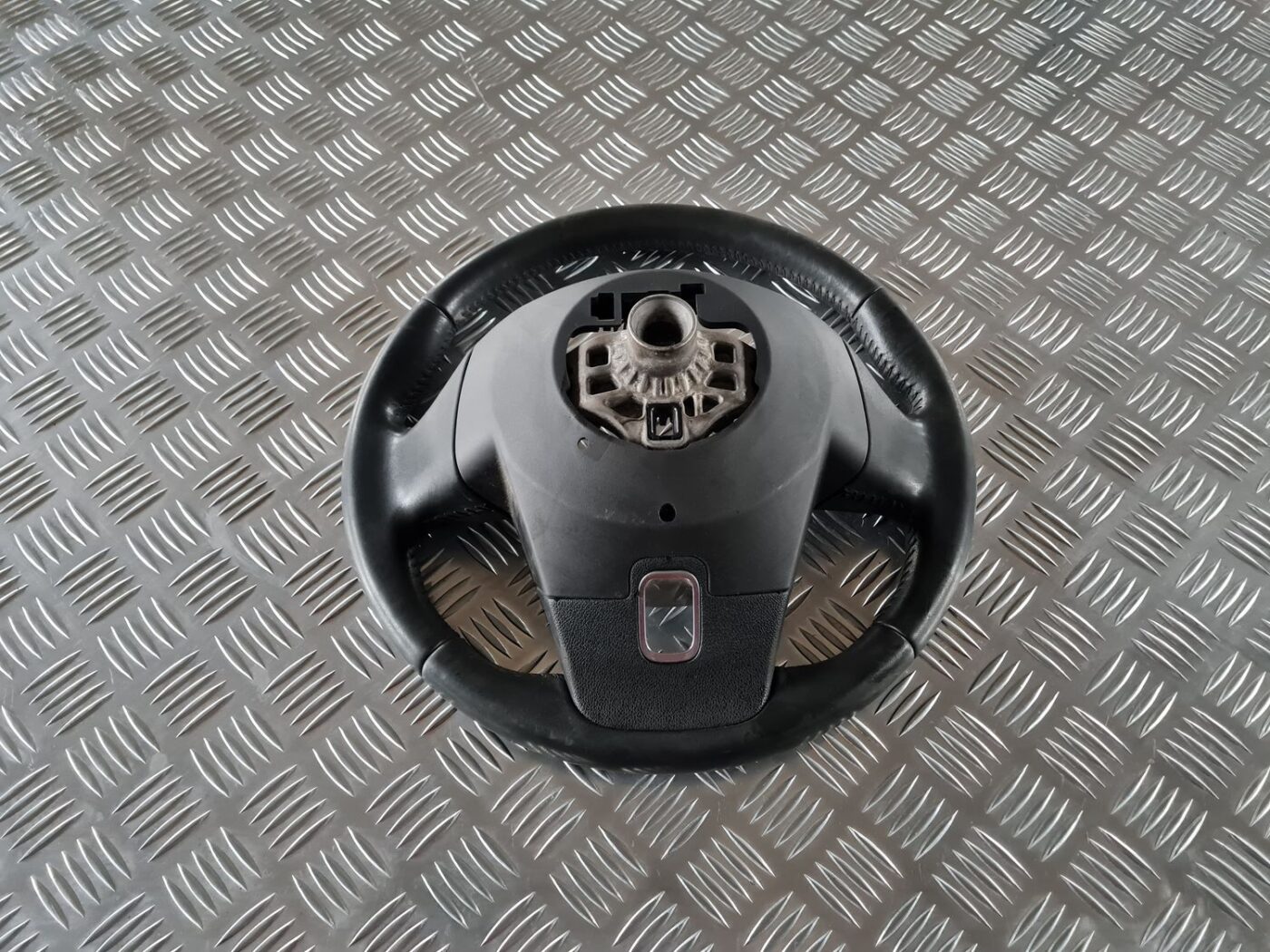 Stūre priekš RENAULT LAGUNA 2008 3 Stūre priekš RENAULT LAGUNA 2008