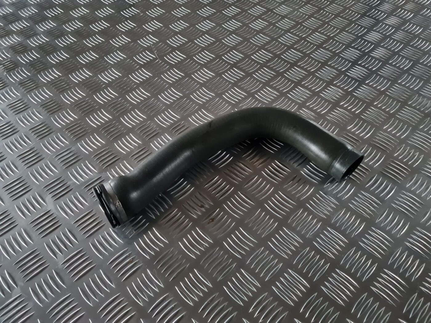 Interkulera caurule priekš RENAULT LAGUNA 2008 1 Interkulera caurule priekš RENAULT LAGUNA 2008