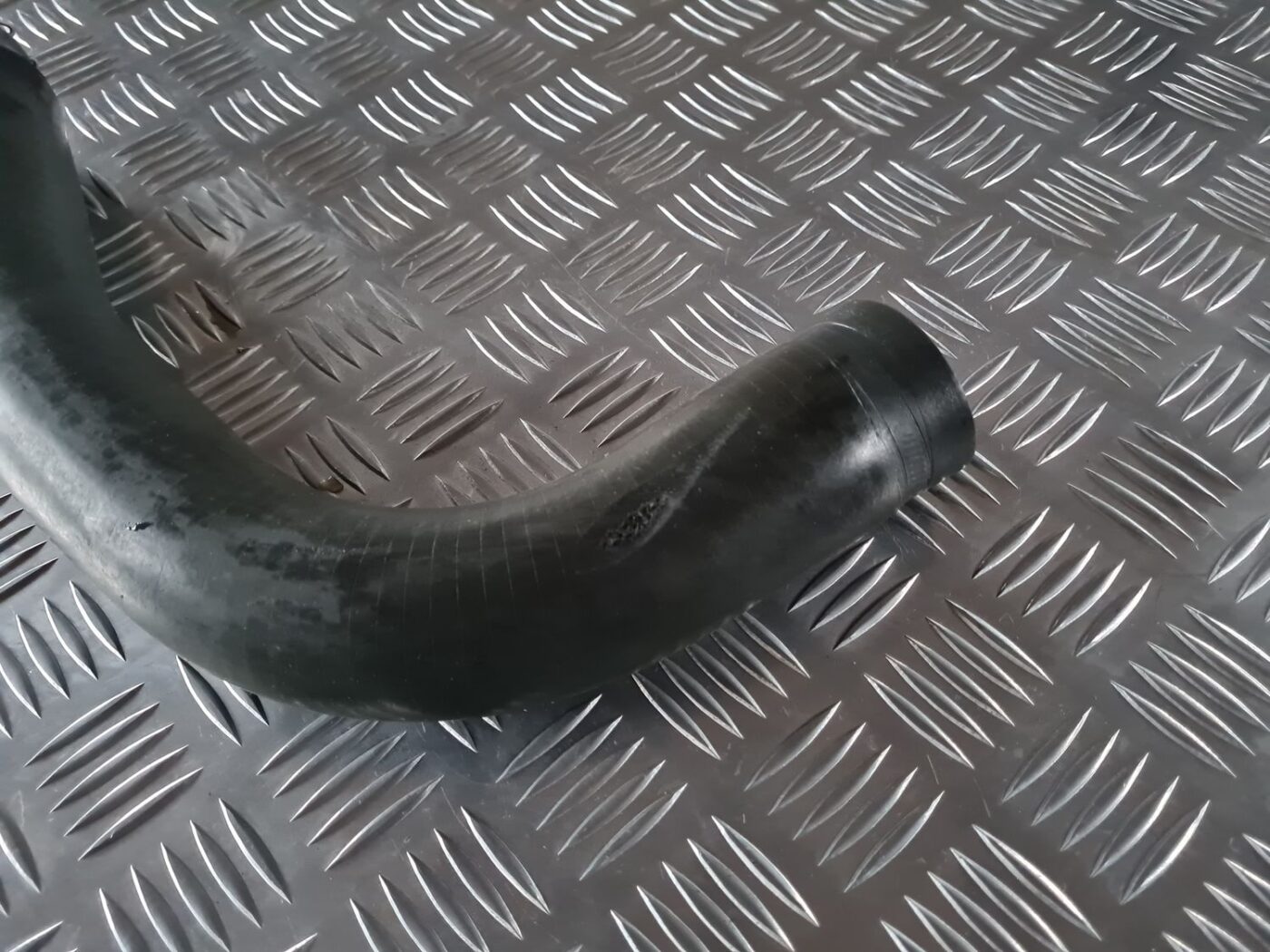 Interkulera caurule priekš RENAULT LAGUNA 2008 3 Interkulera caurule priekš RENAULT LAGUNA 2008