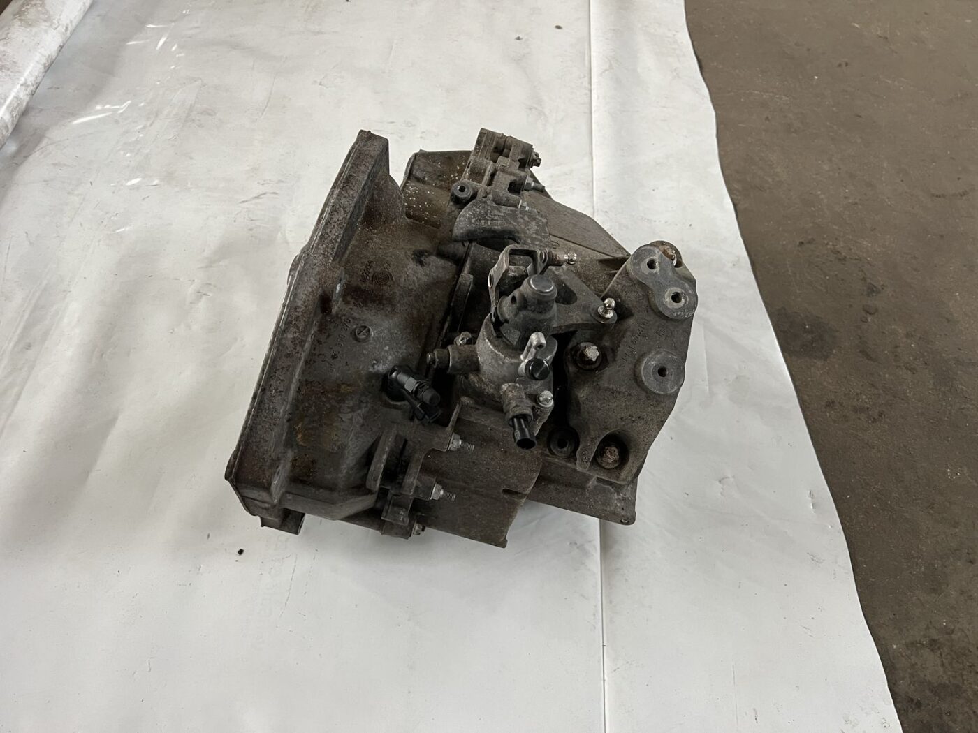 Mehāniska pārnesumkārba priekš OPEL VECTRA C 2008 6 Mehāniska pārnesumkārba priekš OPEL VECTRA C 2008