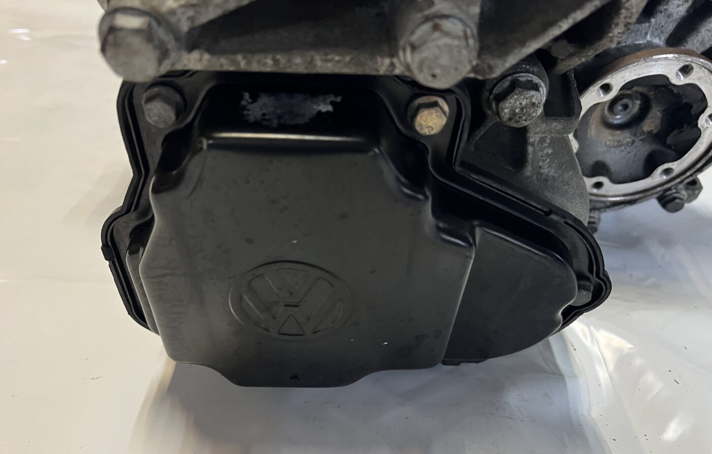 Mehāniska pārnesumkārba priekš VW GOLF IV 1999 7 Mehāniska pārnesumkārba priekš VW GOLF IV 1999