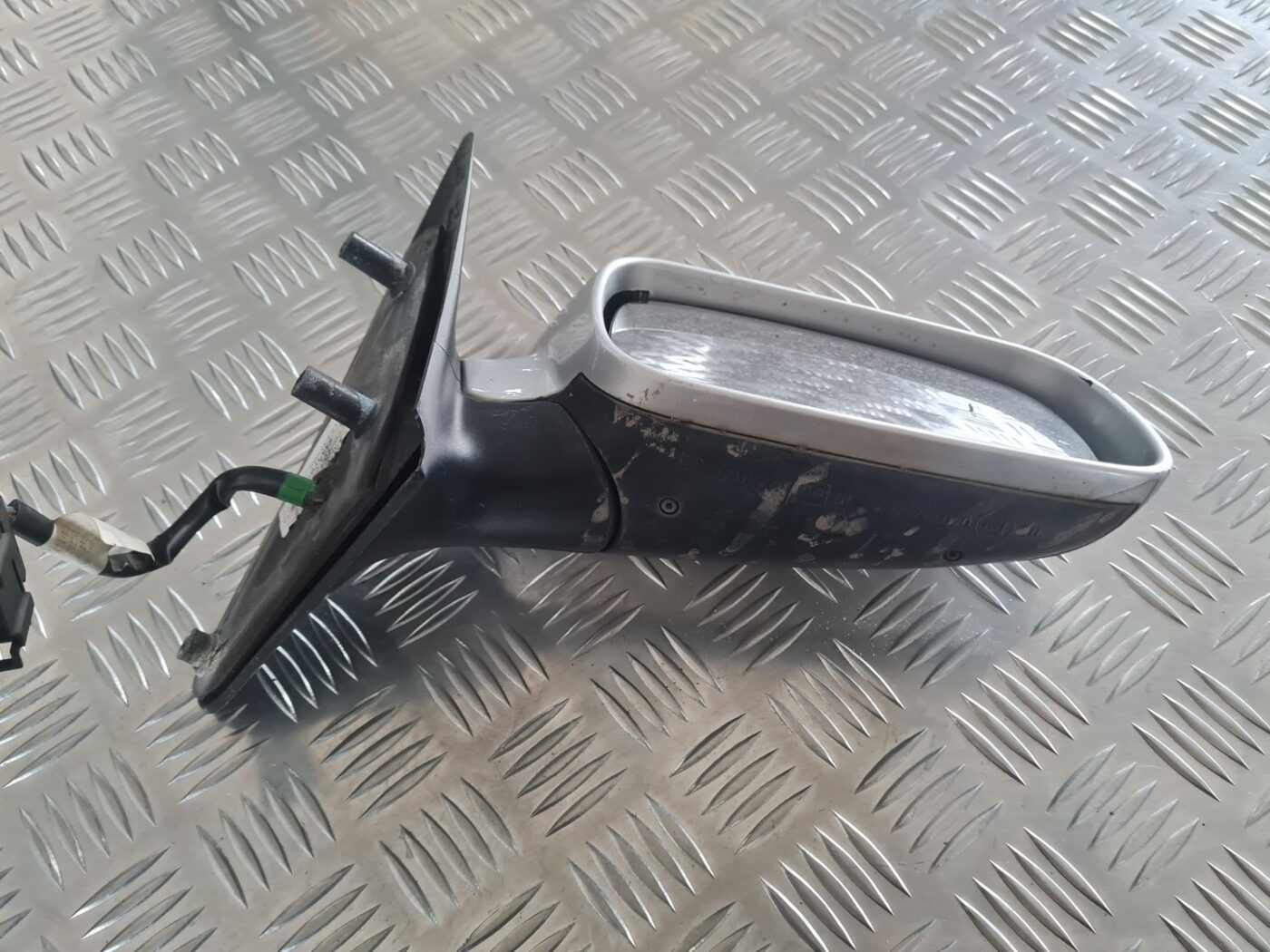 Ārējais spogulis, pa labi priekš SKODA OCTAVIA 2002 8 Ārējais spogulis, pa labi priekš SKODA OCTAVIA 2002