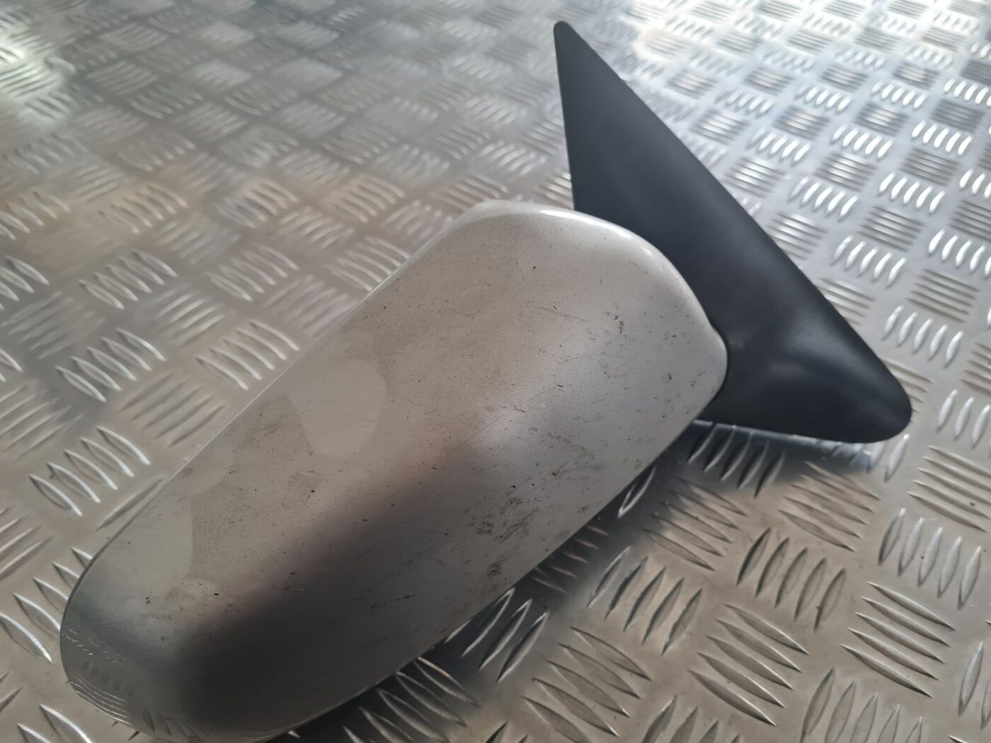 Ārējais spogulis, pa labi priekš SKODA OCTAVIA 2002 3 Ārējais spogulis, pa labi priekš SKODA OCTAVIA 2002