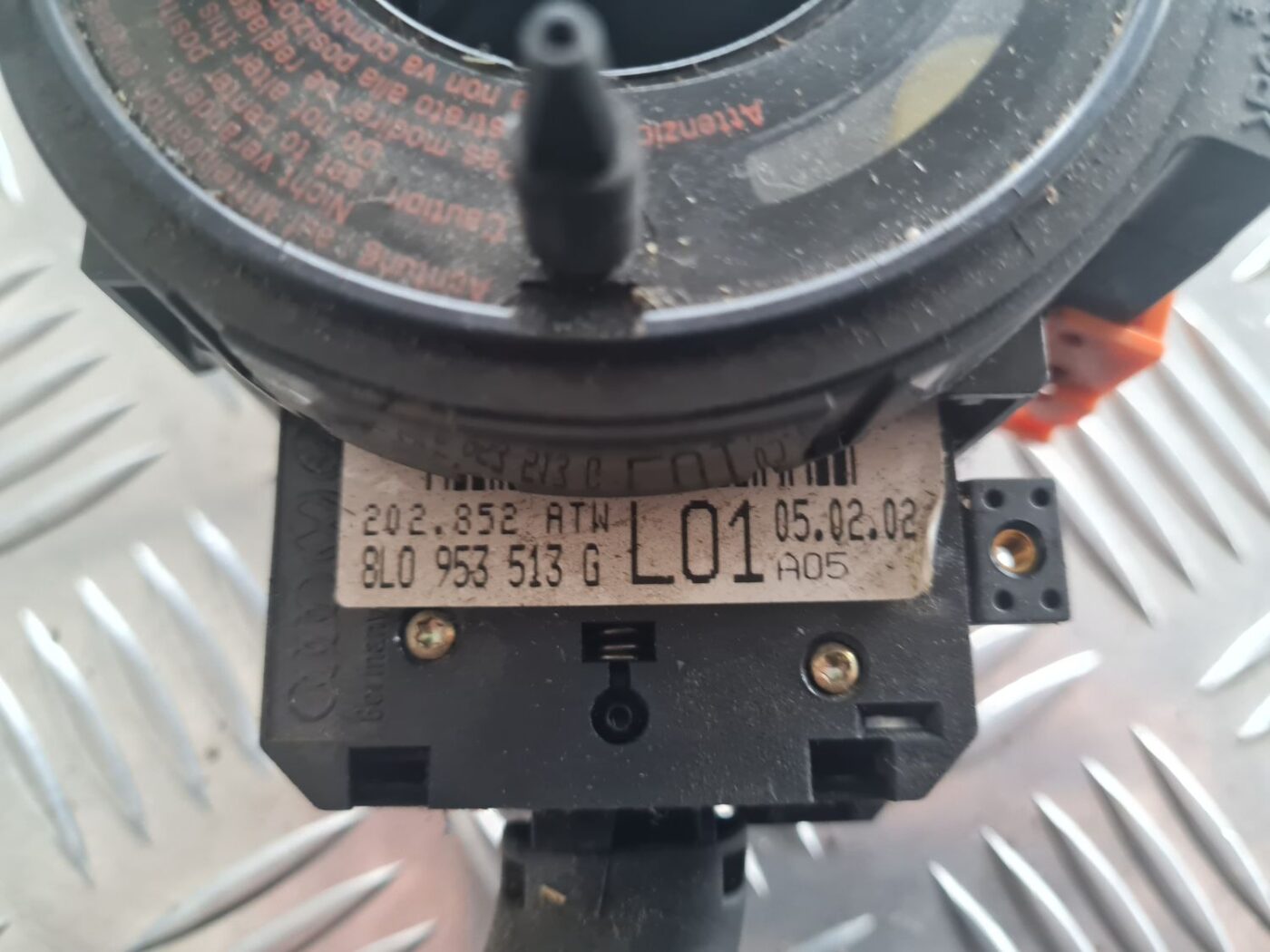 Stūres statnes slēdzis priekš SKODA OCTAVIA 2002 4 Stūres statnes slēdzis priekš SKODA OCTAVIA 2002