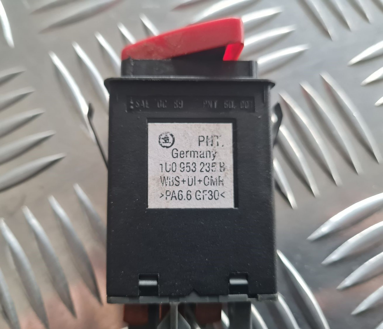 Trauksmes poga priekš SKODA OCTAVIA 2002 5 Trauksmes poga priekš SKODA OCTAVIA 2002