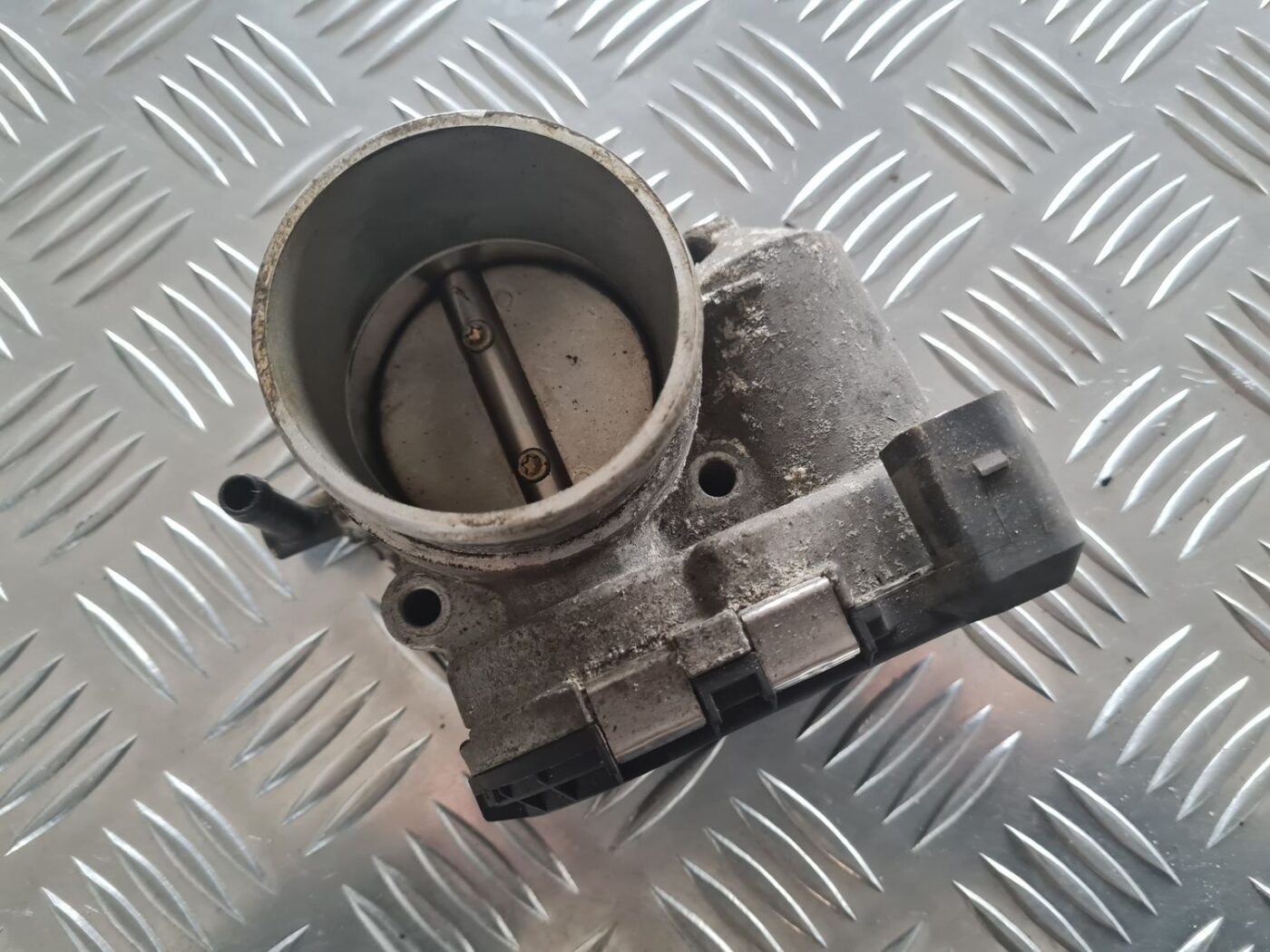 Droseļvārsts priekš SKODA OCTAVIA 2002 2 Droseļvārsts priekš SKODA OCTAVIA 2002