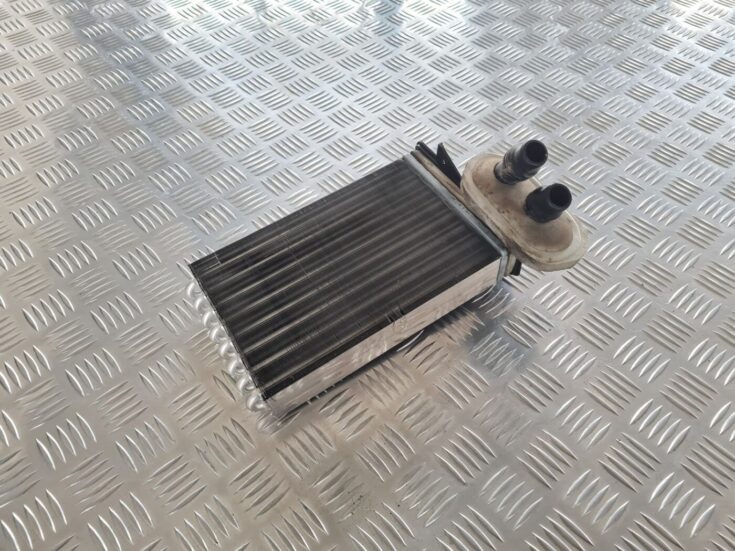 Apsildes sistēmas radiators priekš SKODA OCTAVIA 2002