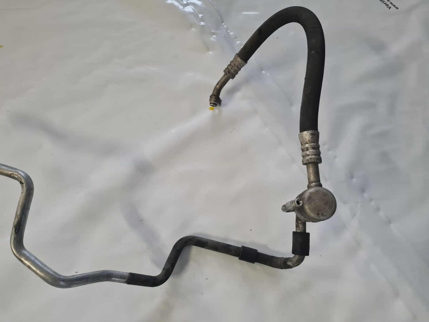 Gaisa kondicioniera galvenā caurule priekš SKODA OCTAVIA 2002 4 Gaisa kondicioniera galvenā caurule priekš SKODA OCTAVIA 2002