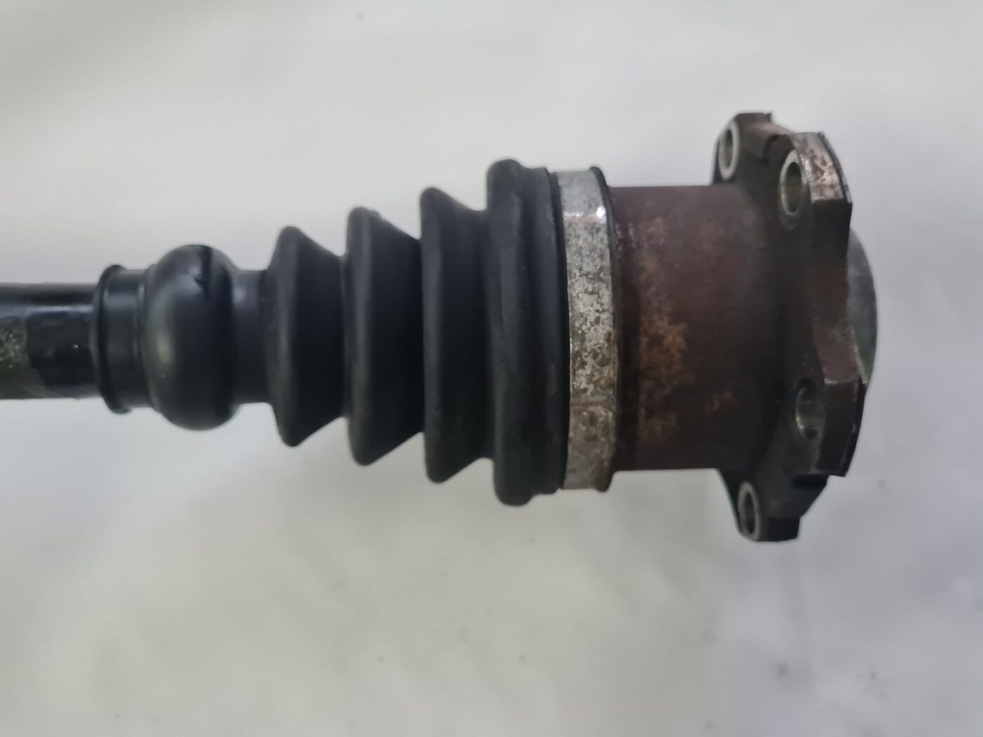 Pusass priekšējā kreisā priekš SKODA OCTAVIA 2002 5 Pusass priekšējā kreisā priekš SKODA OCTAVIA 2002