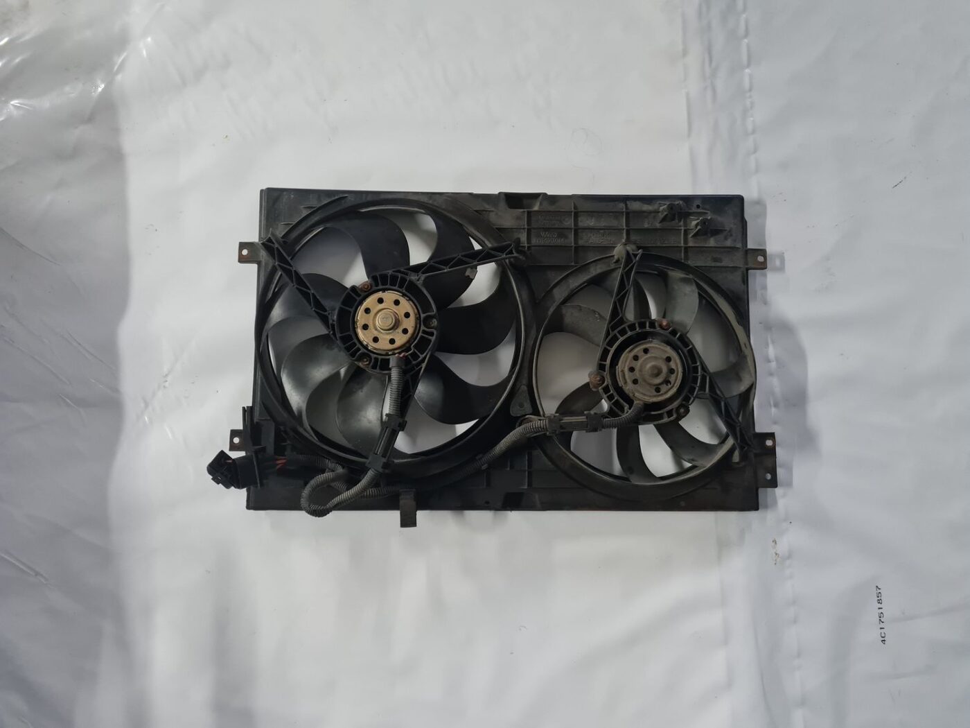 Dzesēšanas radiatora ventilators priekš SKODA OCTAVIA 2002 1 Dzesēšanas radiatora ventilators priekš SKODA OCTAVIA 2002