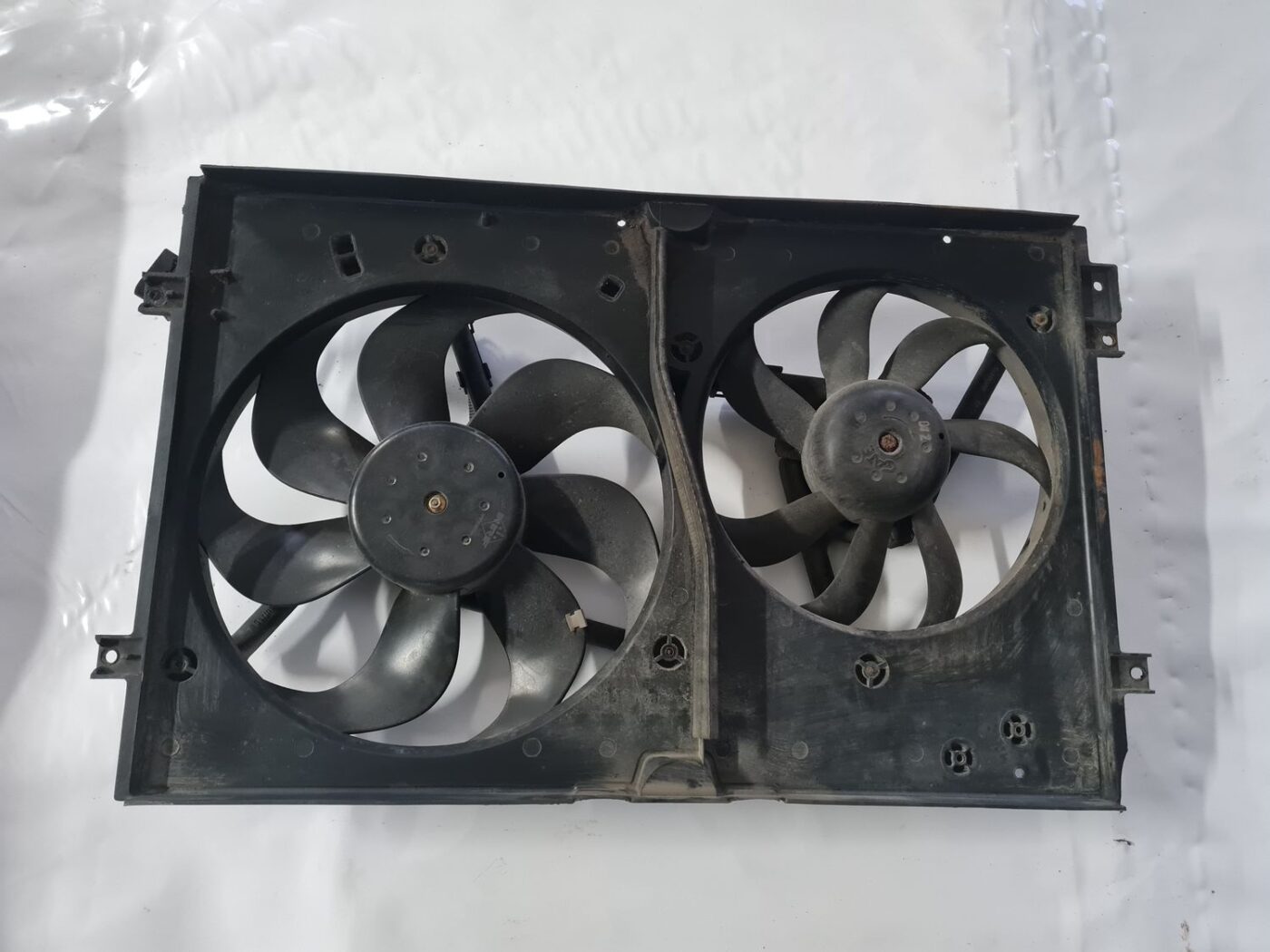 Dzesēšanas radiatora ventilators priekš SKODA OCTAVIA 2002 3 Dzesēšanas radiatora ventilators priekš SKODA OCTAVIA 2002