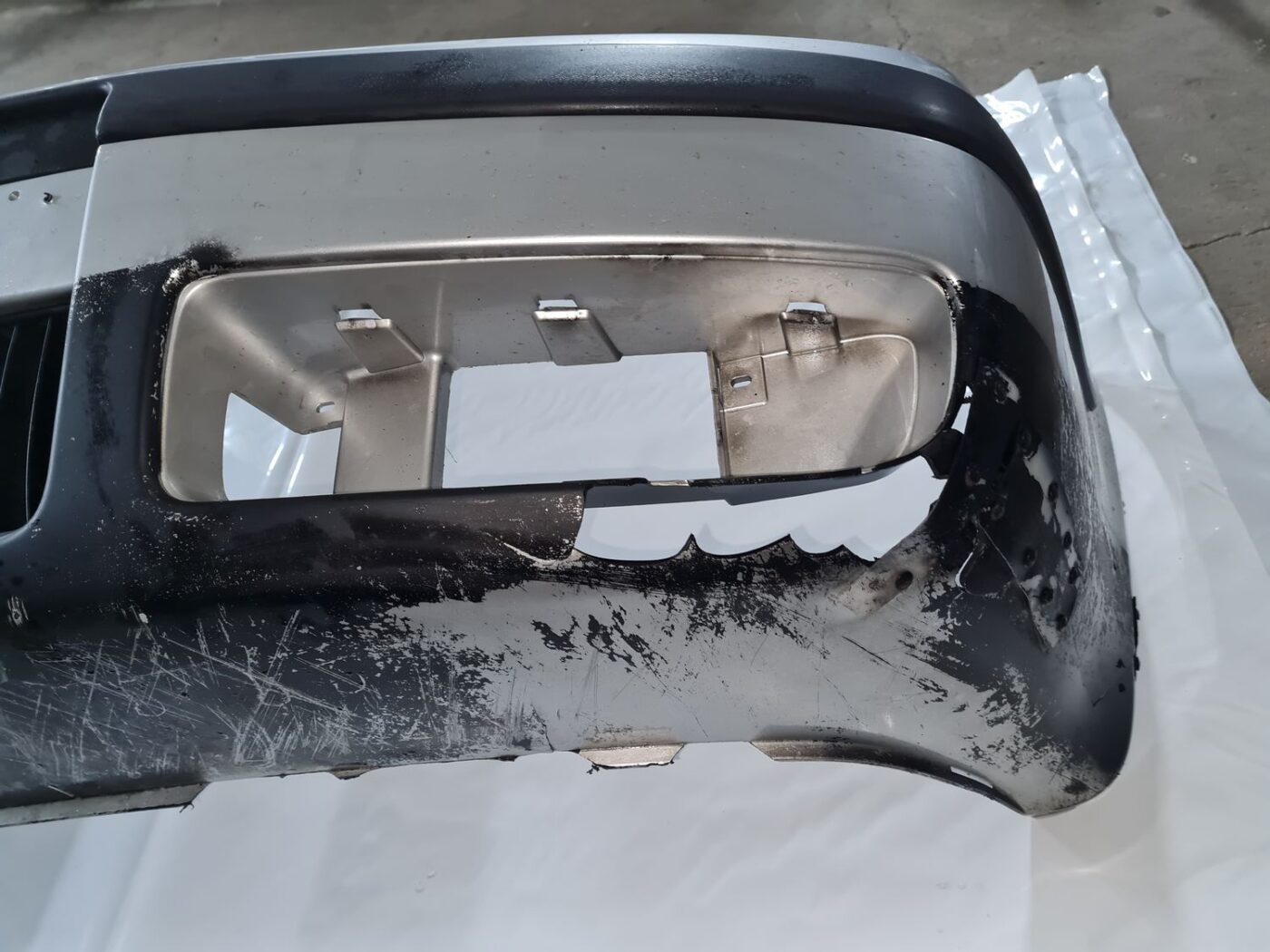 Priekšējais buferis priekš SKODA OCTAVIA 2002 19 Priekšējais buferis priekš SKODA OCTAVIA 2002