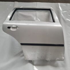 Aizmugurējās labās durvis priekš SKODA OCTAVIA 2002