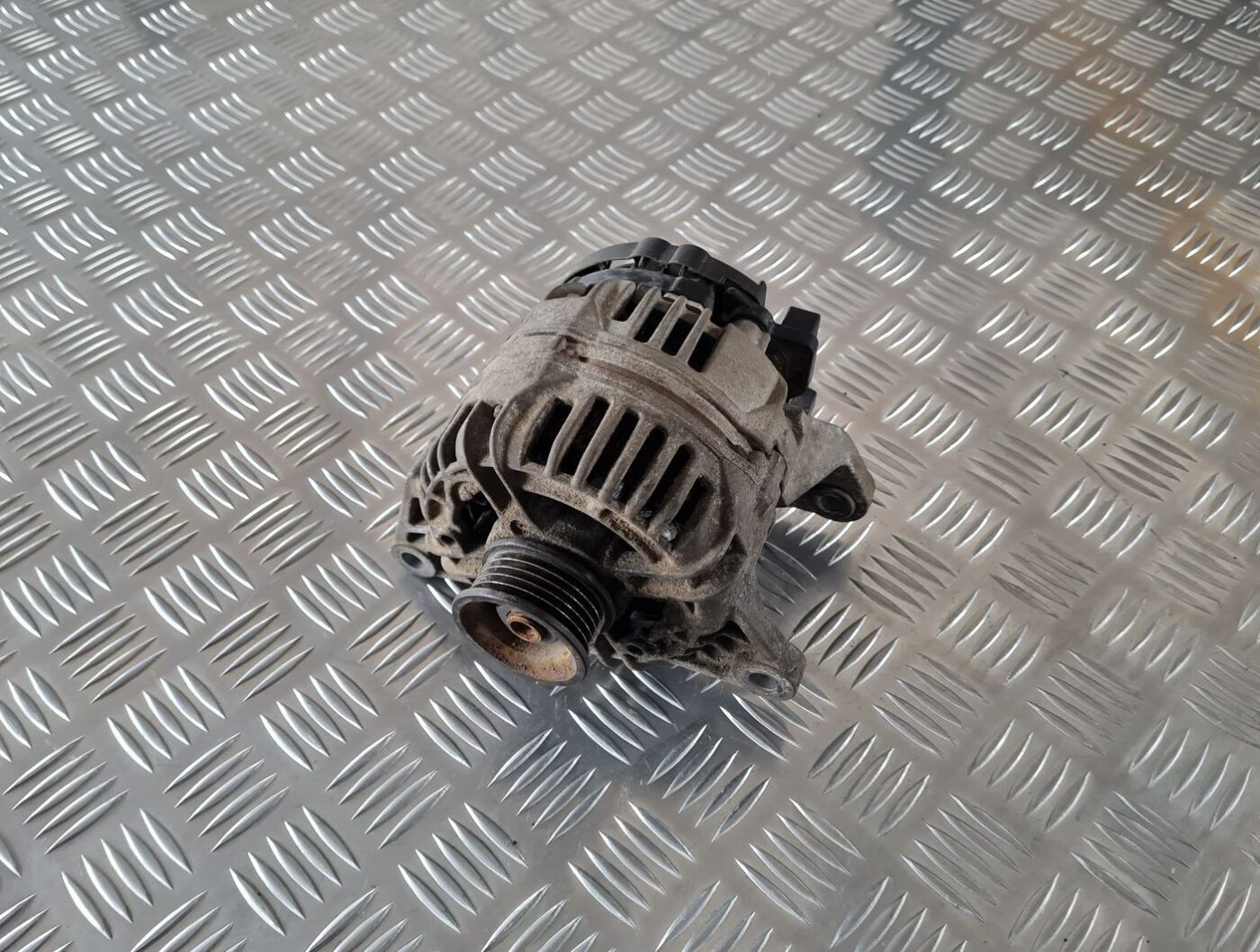 Ģenerators priekš ŠKODA FABIA 2003 1 Ģenerators priekš ŠKODA FABIA 2003