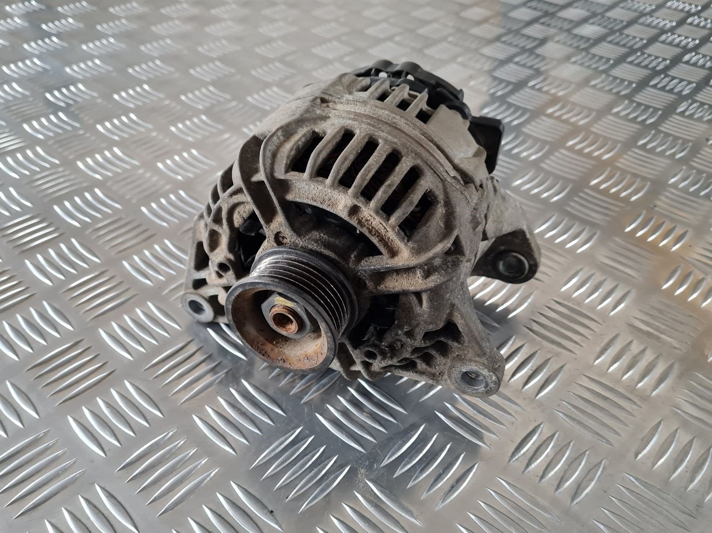 Ģenerators priekš ŠKODA FABIA 2003 2 Ģenerators priekš ŠKODA FABIA 2003