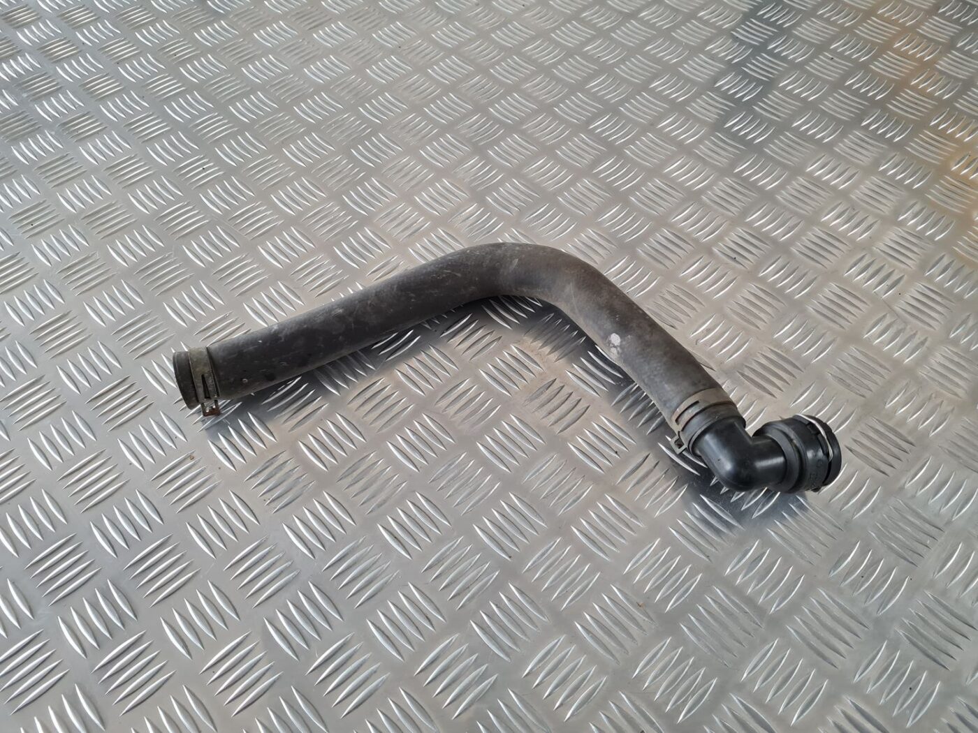 Dzesēšanas caurule priekš ŠKODA FABIA 2003 5 Dzesēšanas caurule priekš ŠKODA FABIA 2003