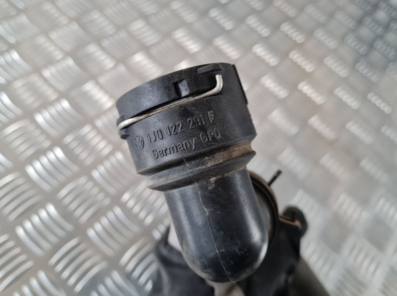 Dzesēšanas caurule priekš ŠKODA FABIA 2003 3 Dzesēšanas caurule priekš ŠKODA FABIA 2003