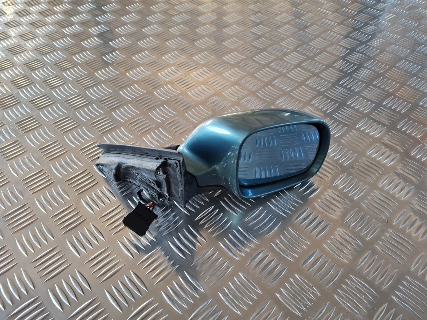 Ārējais spogulis, pa labi priekš AUDI A6 1998 7 Ārējais spogulis, pa labi priekš AUDI A6 1998