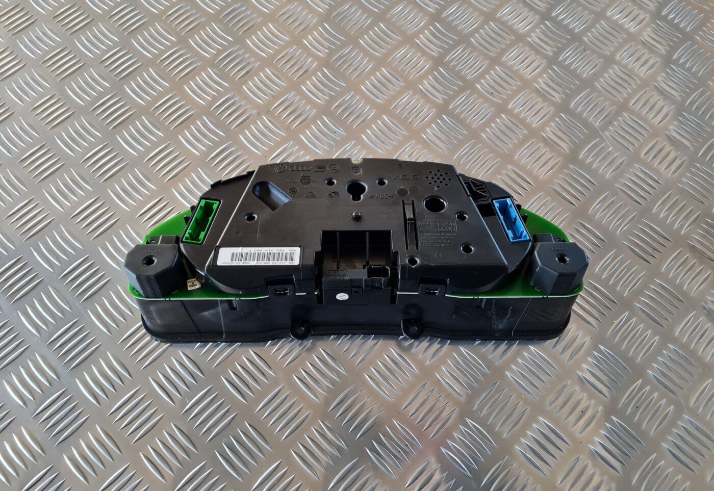 Spidometrs priekš AUDI A6 1998 5 Spidometrs priekš AUDI A6 1998