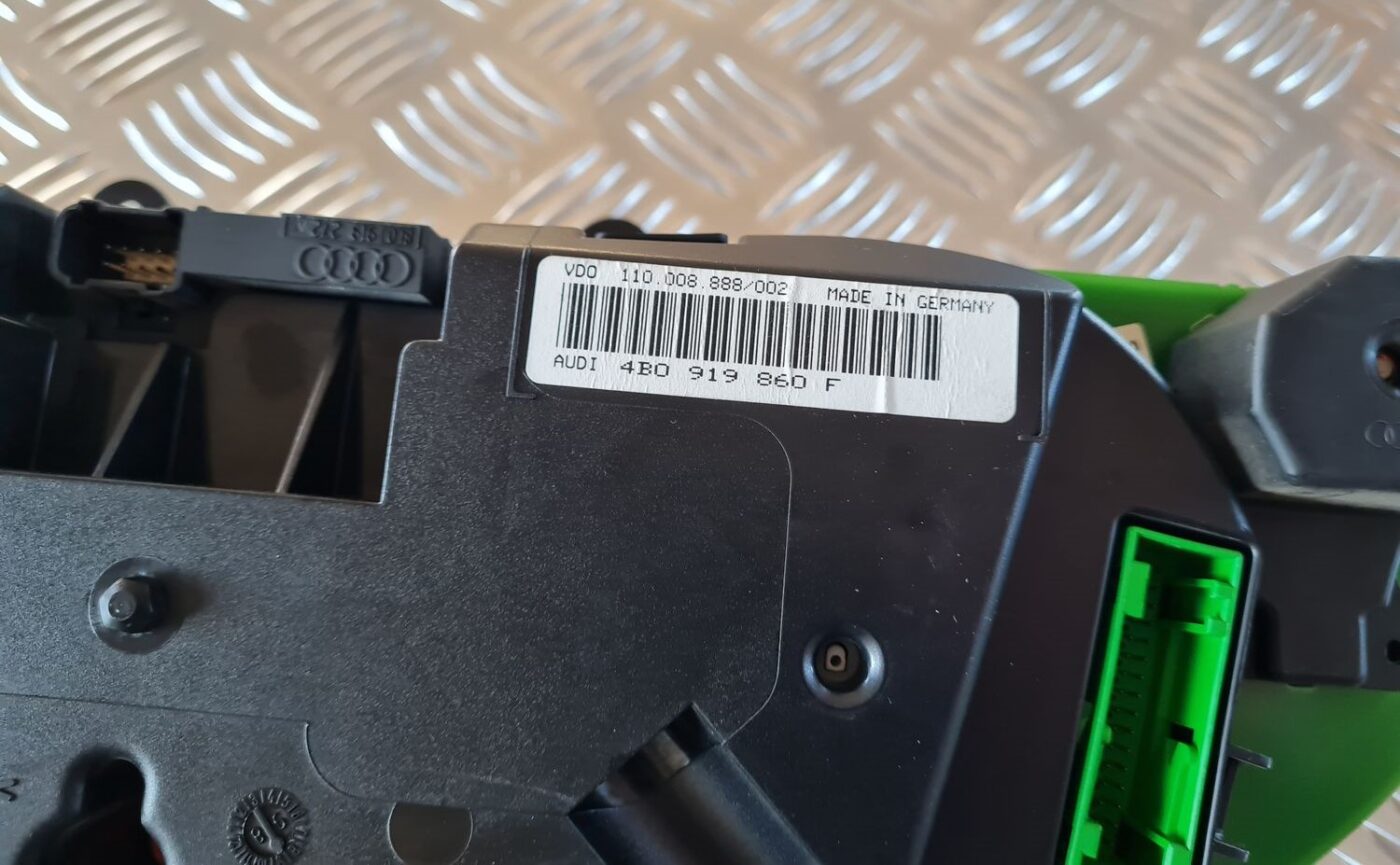 Spidometrs priekš AUDI A6 1998 4 Spidometrs priekš AUDI A6 1998