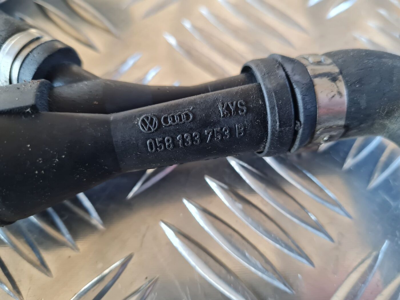 Gaisa vārsts priekš AUDI A6 1998 3 Gaisa vārsts priekš AUDI A6 1998