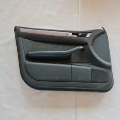 Priekšējo kreiso durvju apdare priekš AUDI A6 1998