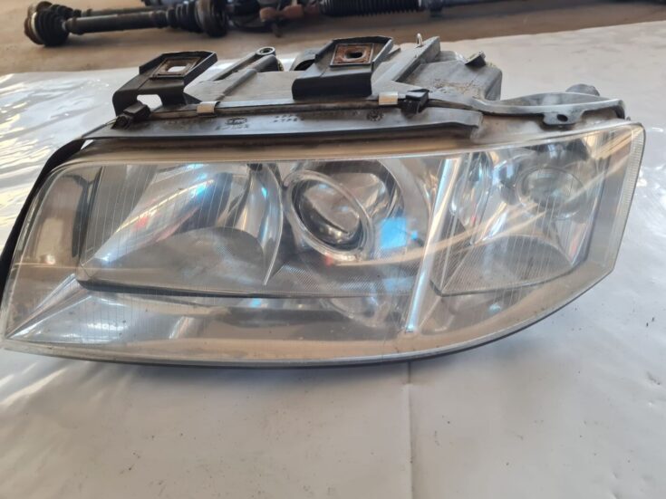 Priekšējais kreisais lukturis priekš AUDI A6 1998