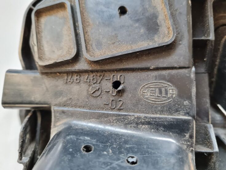 Priekšējais kreisais lukturis priekš AUDI A6 1998