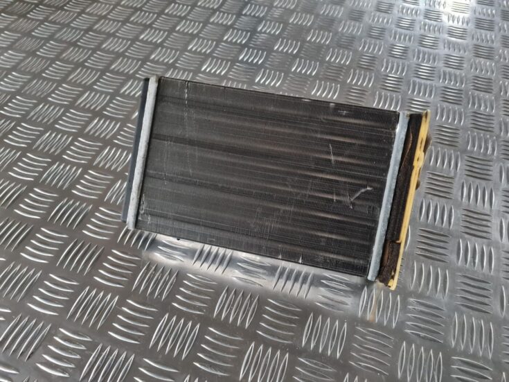 Apsildes sistēmas radiators priekš AUDI 80 1991