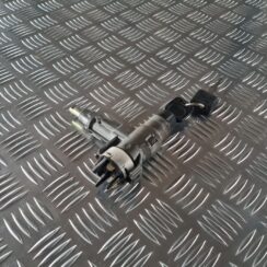 Aizdedzes slēdzene priekš AUDI 80 1991