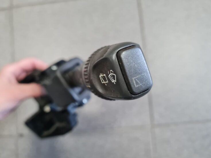 Stikla tīrītāja slēdzis priekš VOLVO V70 2004