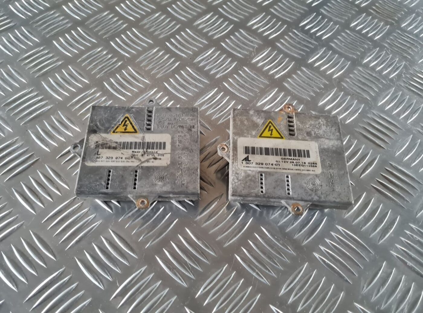 Ksenona vadības bloks priekš BMW 6 E63 645 2004 1 Ksenona vadības bloks priekš BMW 6 E63 645 2004