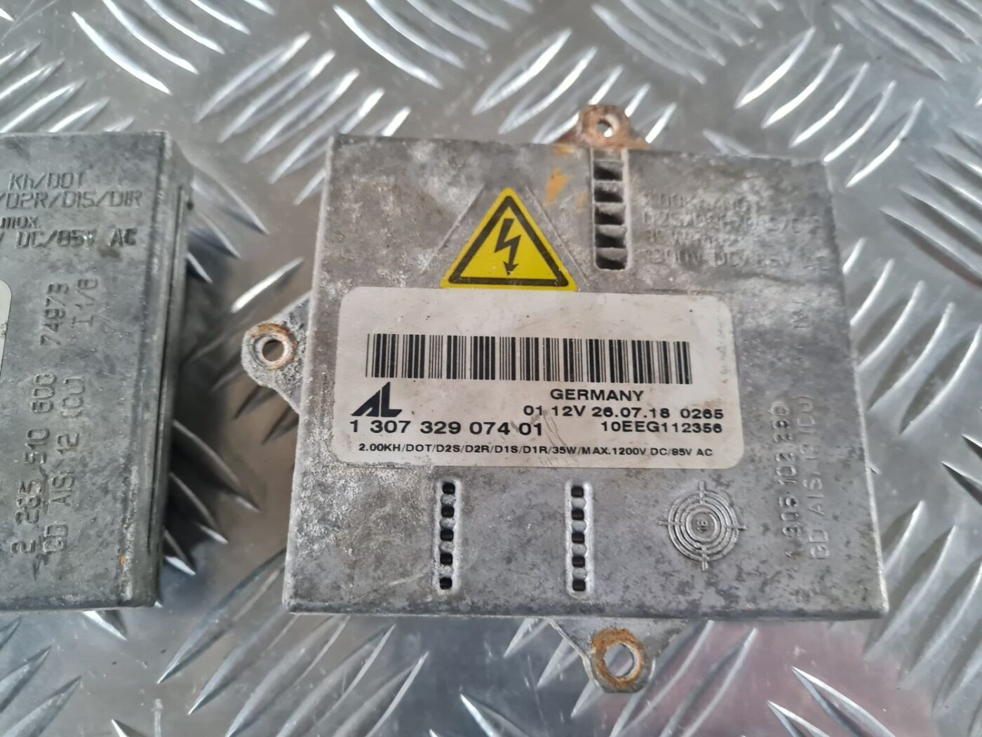 Ksenona vadības bloks priekš BMW 6 E63 645 2004 2 Ksenona vadības bloks priekš BMW 6 E63 645 2004