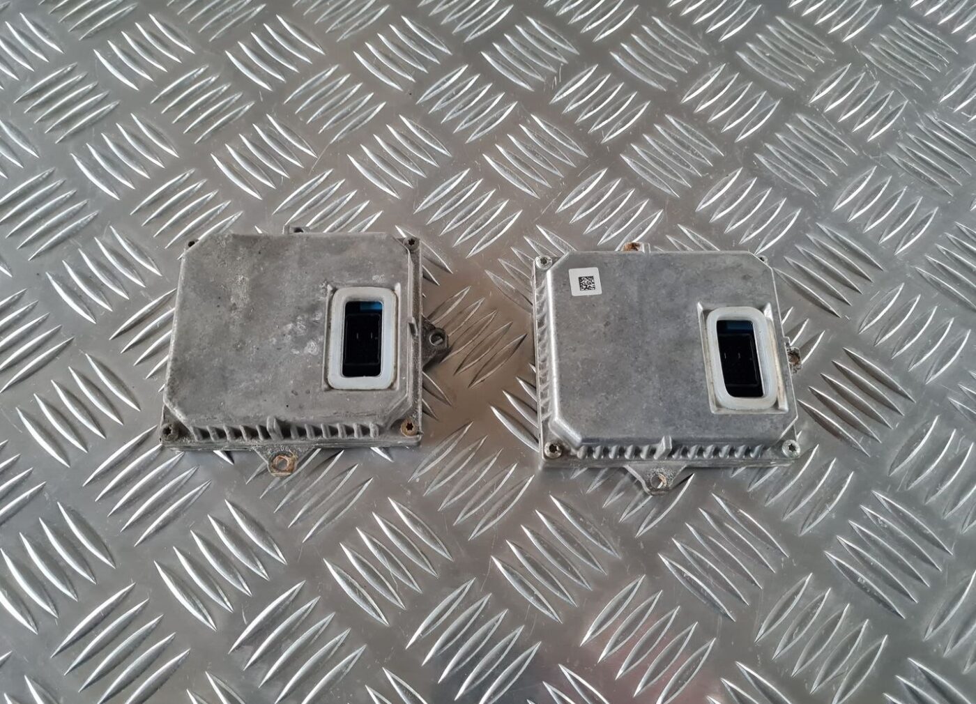Ksenona vadības bloks priekš BMW 6 E63 645 2004 5 Ksenona vadības bloks priekš BMW 6 E63 645 2004