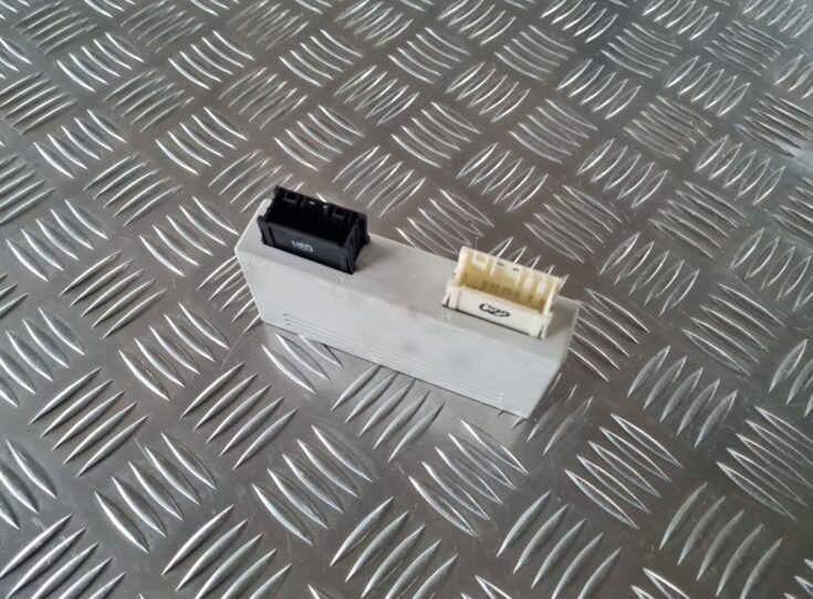 Jumta lūka vadības bloks priekš BMW 6 E63 645 2004
