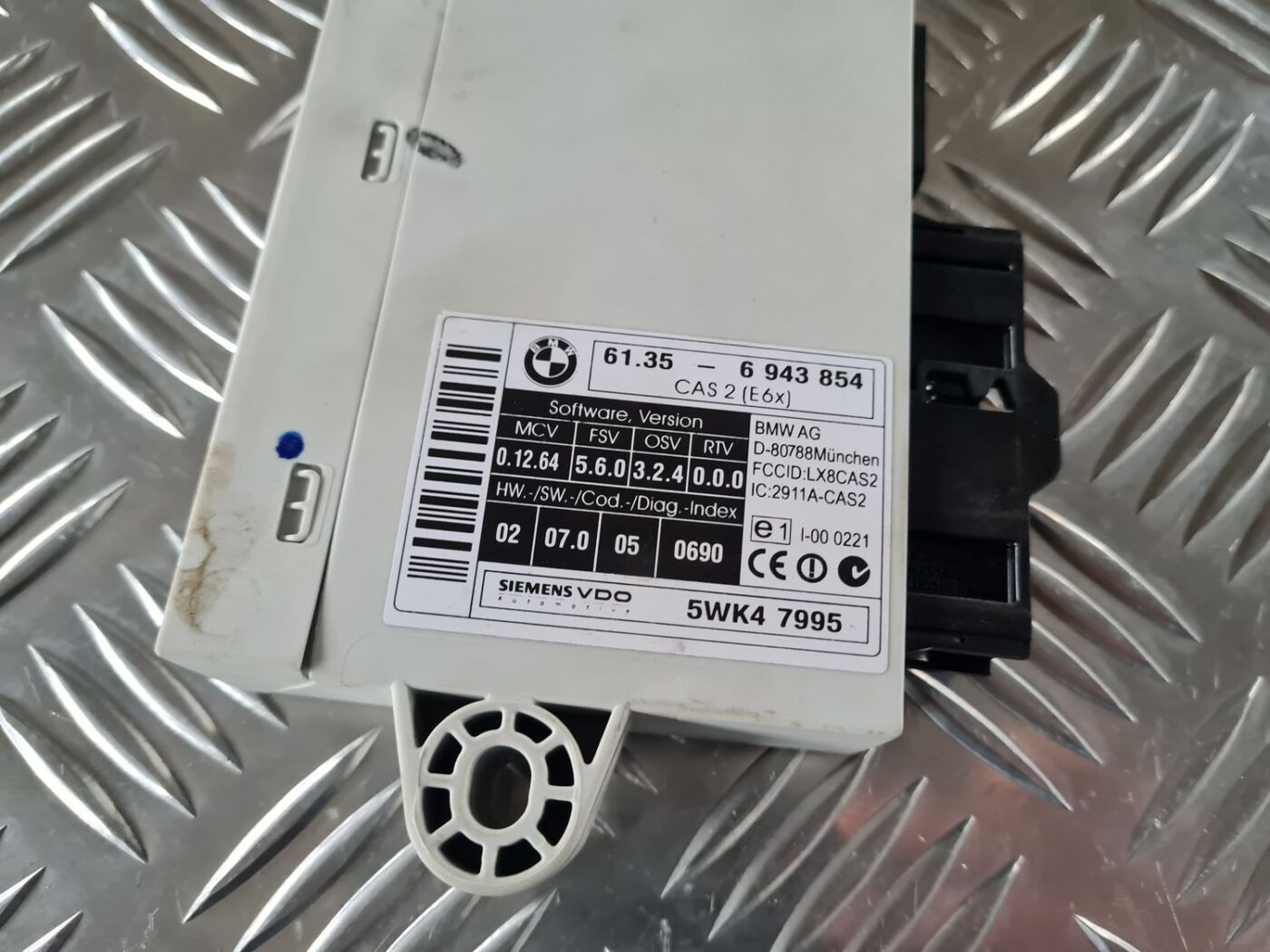 CAS vadības bloks priekš BMW 6 E63 645 2004 2 CAS vadības bloks priekš BMW 6 E63 645 2004