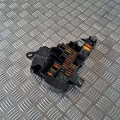 Drošinātāju bloks priekš BMW 6 E63 645 2004