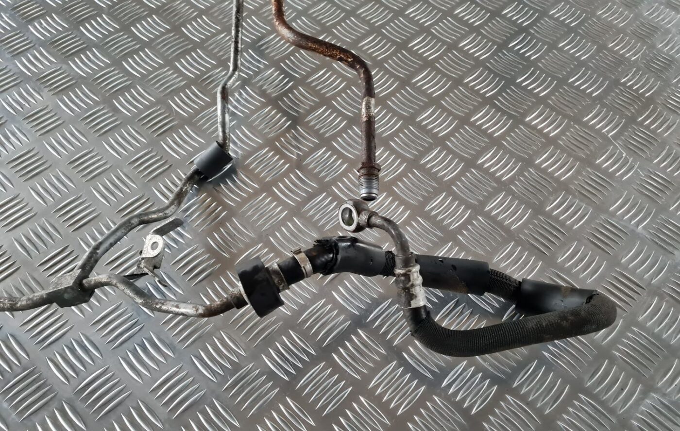 Hidrauliska pastiprinātāja caurule priekš BMW 6 E63 645 2004 7 Hidrauliska pastiprinātāja caurule priekš BMW 6 E63 645 2004