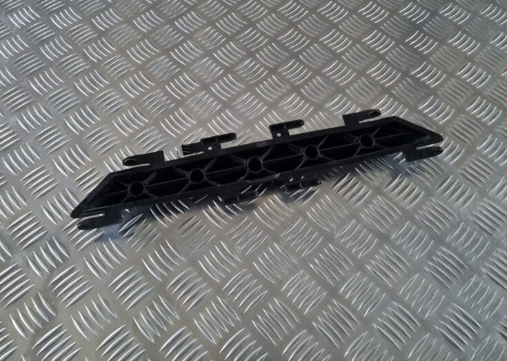 Salona gaisa filtra korpusa vāks priekš BMW 6 E63 645 2004